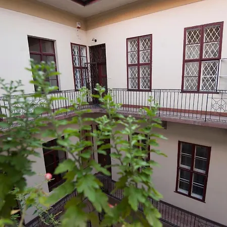 Grand Market Luxury Apartment
