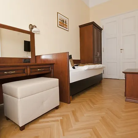 Grand Market Luxury Apartment