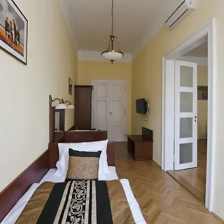 Grand Market Luxury Apartment